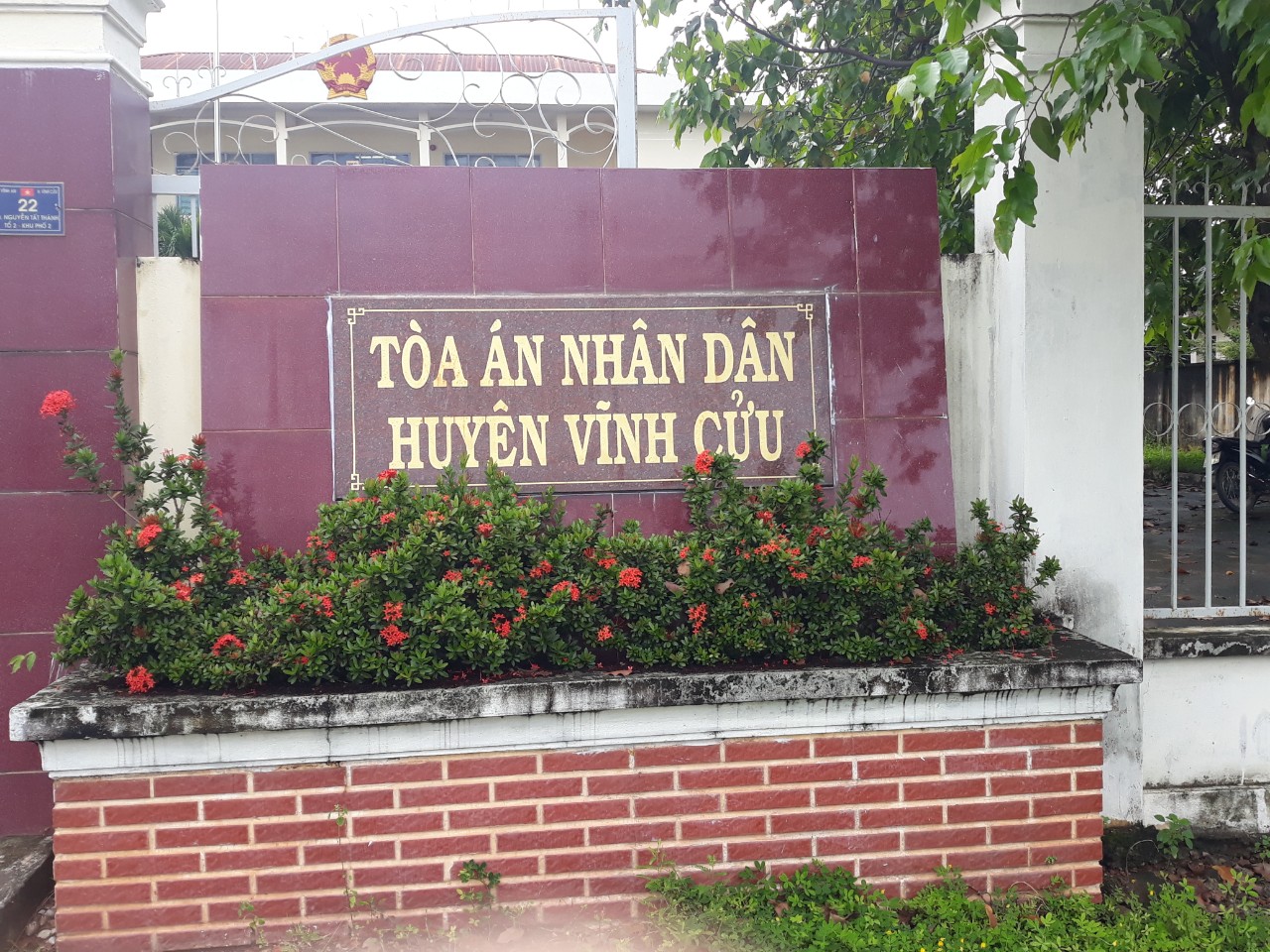 toa vinh cuu